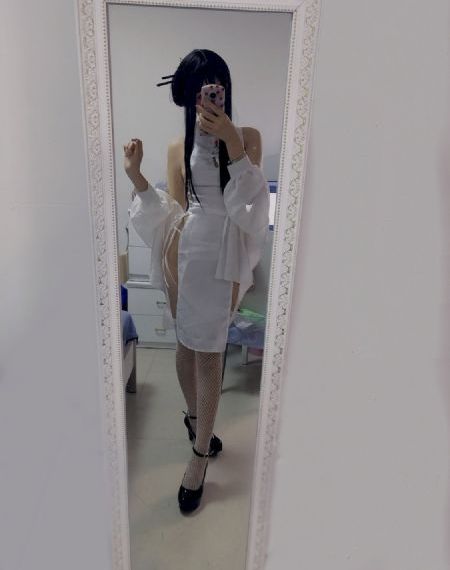 女帝掀开奶罩边躁狠狠躁软小说_HD手机在线观看