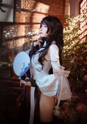 《年轻的女教师2》中文字幕_免费正片国语